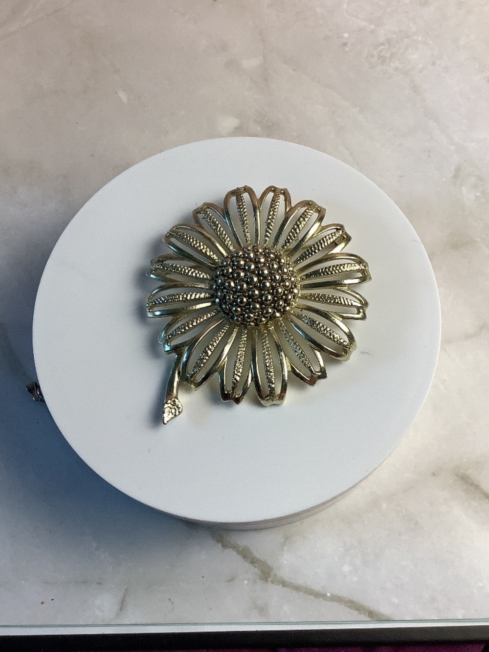 Sarah Coventry 1960's Large Flower Brooch